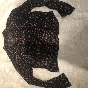 Black floral crop shirt